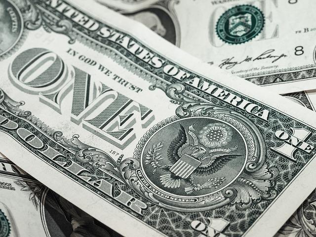 Tips for a Smooth Transaction and Customer Communication