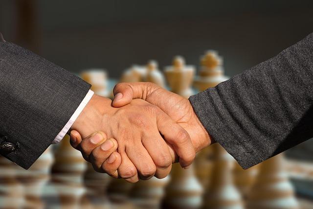 Navigating Negotiations and Closing the Sale